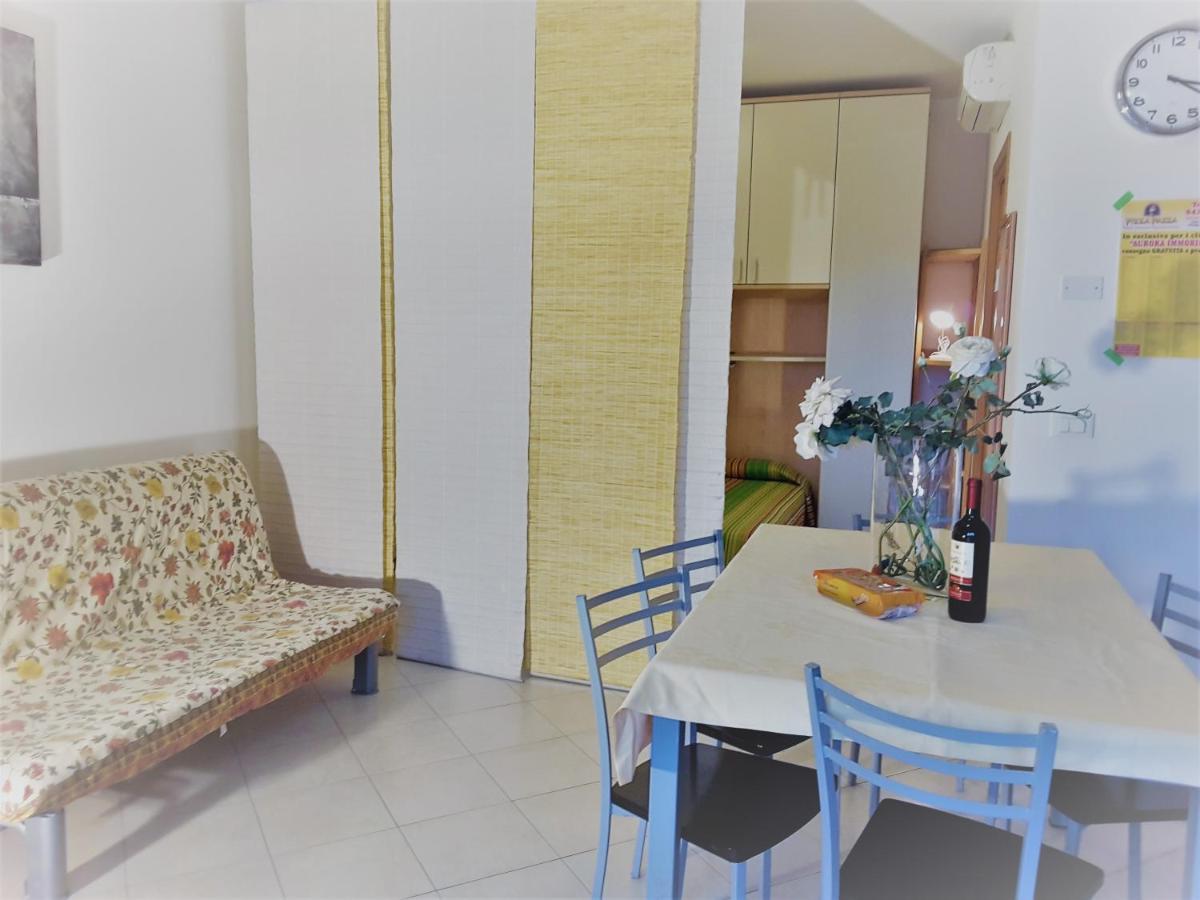 Villaggio Dei Fiori: Family-Friendly Resort with Pools and Buffet Caorle Exterior photo