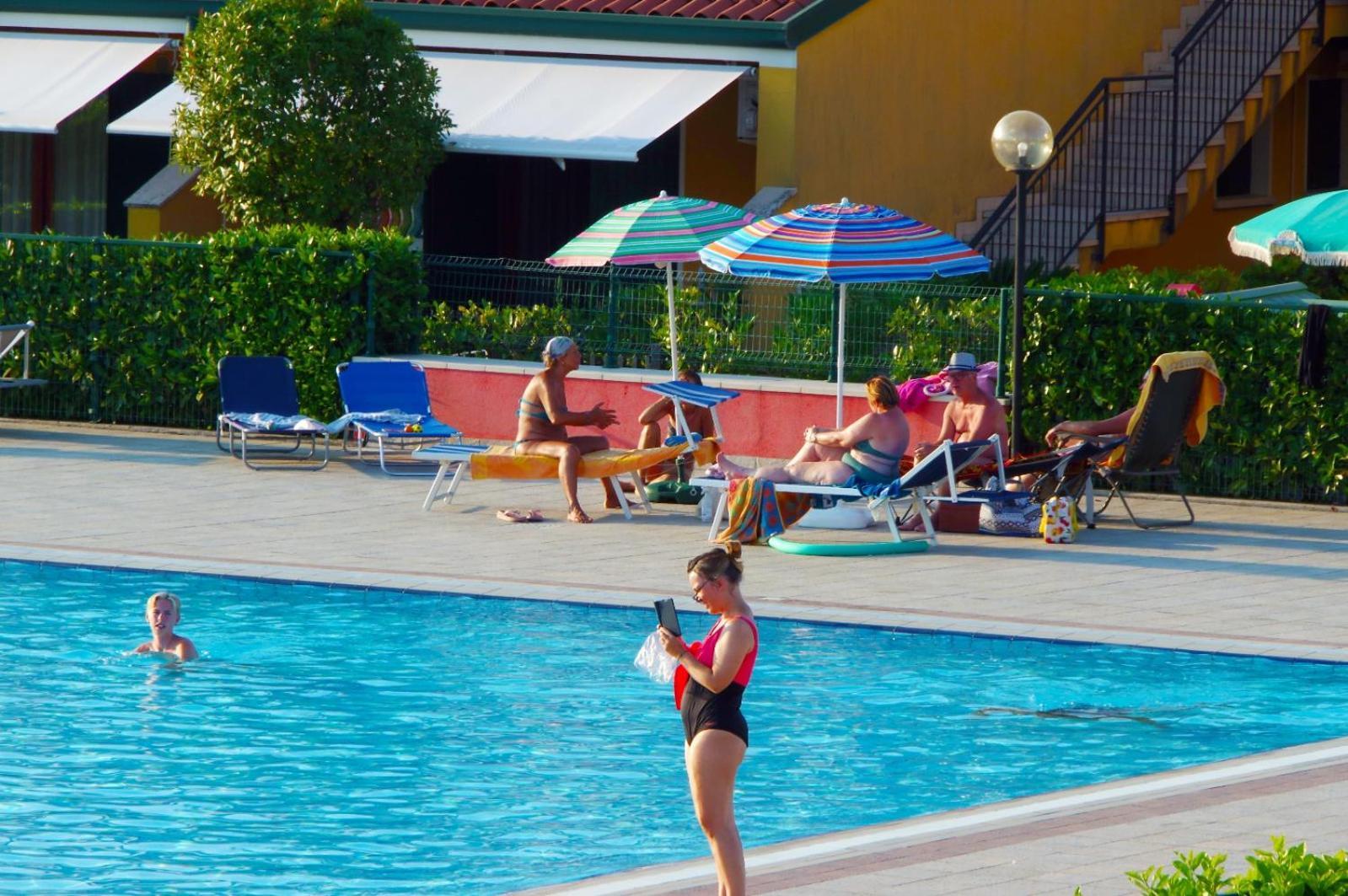 Villaggio Dei Fiori: Family-Friendly Resort with Pools and Buffet Caorle Exterior photo